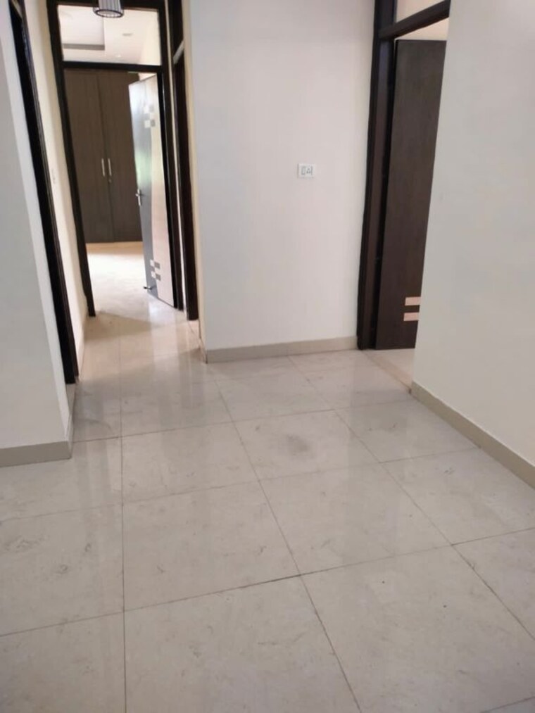 Room, sector 7 dwarka 3 Bedroom 1700 Sq.Ft. Apartment In Sector 7 Dwarka Delhi 10265724