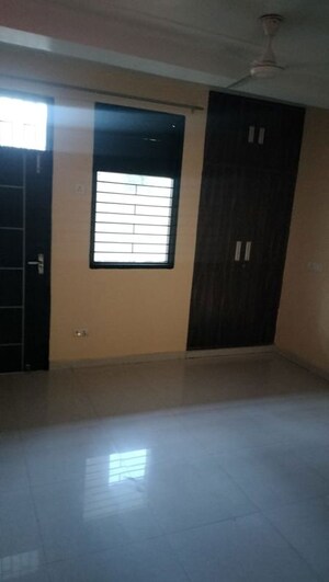 Room in 2 BHK Builder Floor at Sector 51 – for Rent