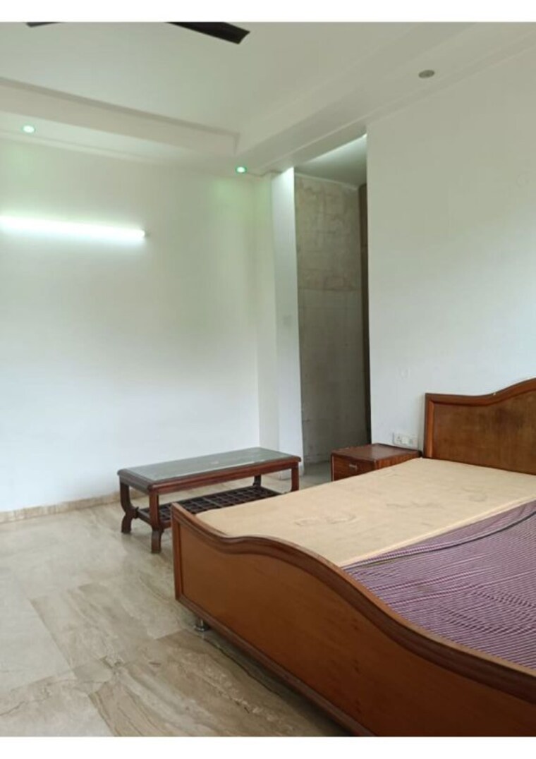 Bedroom, sector 51 3 Bedroom 1800 Sq.Ft. Builder Floor In Sector 51 Gurgaon 10301970