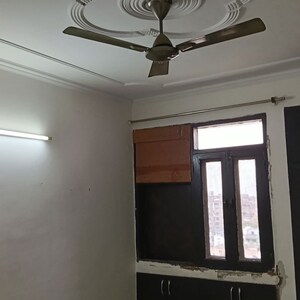 Furnished Amenities in 3 BHK Apartment at Sector 7 Dwarka – for Sale