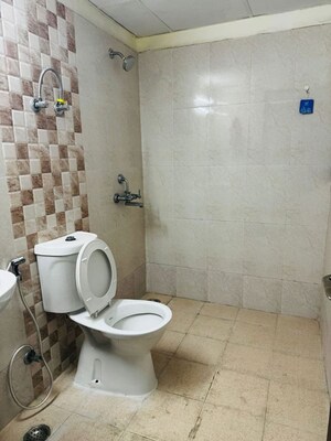 Bathroom in 2 BHK Apartment at Amrapali Platinum, Sector 119 – for Sale