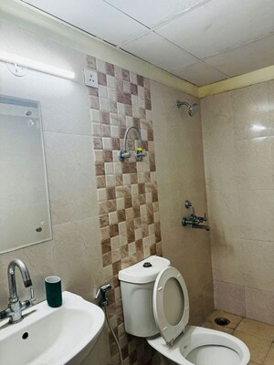 Bathroom in 2 BHK Apartment at Amrapali Platinum, Sector 119 – for Sale