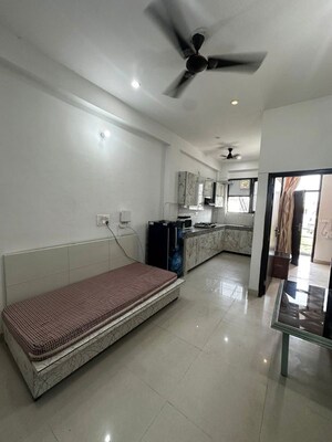 Living Room in 2 BHK Builder Floor at Sector 52 – for Rent