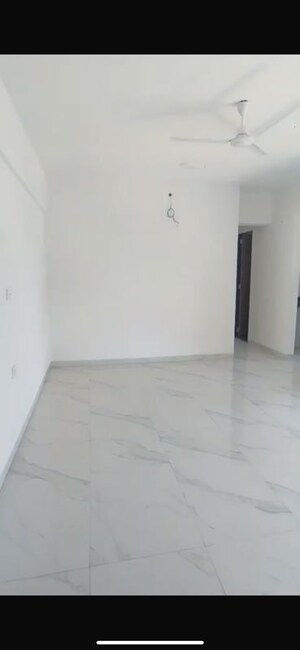 2 BHK Apartment For Sale in Rodium Xline, Kandivali West