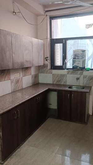 Kitchen in 2 BHK Builder Floor at Sector 45 – for Rent