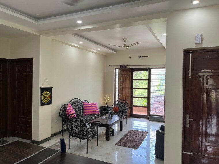 Living Room, sector 45 3 Bedroom 1200 Sq.Ft. Builder Floor In Sector 45 Gurgaon 10169445