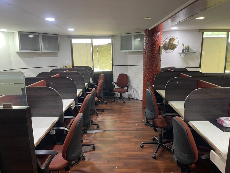 Gym, ellisbridge Commercial Office Space 1100 Sq.Ft. In Ellisbridge Ahmedabad 10305589