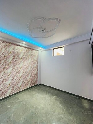 Room in 2 BHK Builder Floor at Govindpuram – for Sale