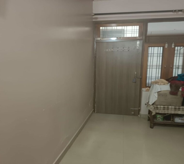 Room, gomti nagar 2 Bedroom 950 Sq.Ft. Builder Floor In Gomti Nagar Lucknow 10305687