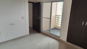 Room in 2.5 BHK Apartment at Exotica Fresco, Sector 137 – for Sale