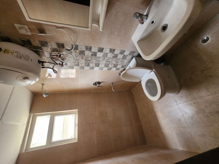 Bathroom, signature-global-park-4-and-5 2 Bedroom 1080 Sq.Ft. Builder Floor In Sohna Sector 36 Gurgaon 10305574