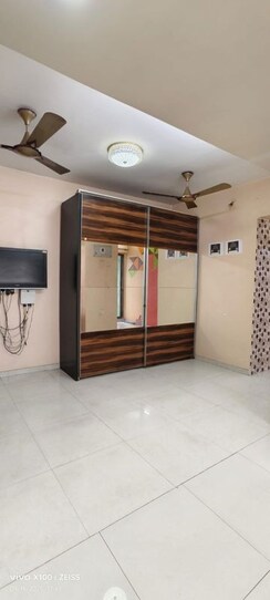 1 BHK + Pooja Room,Servant Room Apartment For Rent in Sunshine Willows