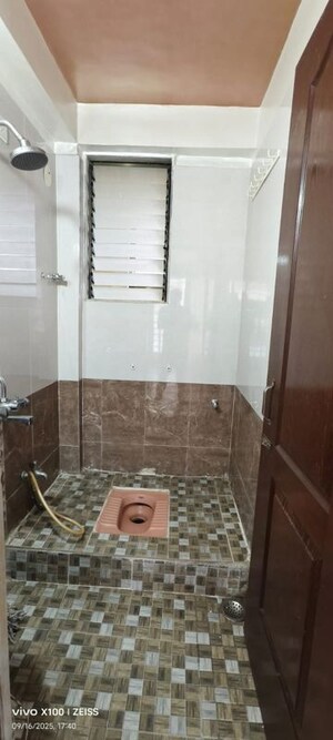 Bathroom in 1 BHK Apartment at Sunshine Willows, Ghansoli – for Rent