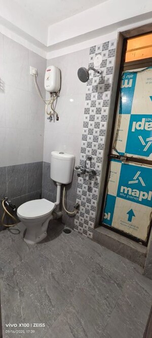 Bathroom in 1 BHK Apartment at Sunshine Willows, Ghansoli – for Rent