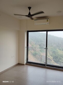 2 BHK Apartment For Rent in Kanakia Silicon Valley