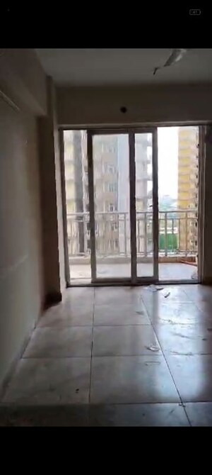 Room in 3 BHK Apartment at Rise Organic Homes, Mahurali – for Rent