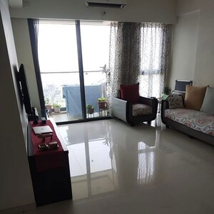 2 BHK Apartment For Sale in Shree Vallabh Tower, Malad West