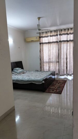Living Room in 4 BHK Apartment at Parsvnath Planet, Gomti Nagar – for Rent