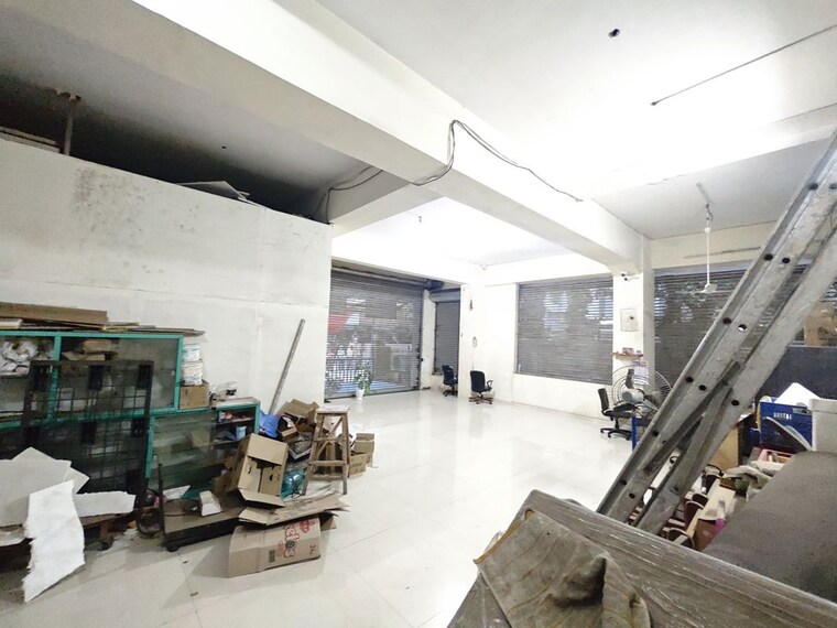 Gym, vile parle east Commercial Office Space 3000 Sq.Ft. In Vile Parle East Mumbai 10305830
