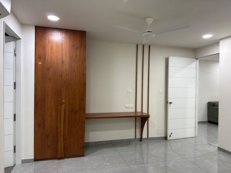 Room, gotri 4 Bedroom 3600 Sq.Ft. Apartment In Gotri Vadodara 10283687