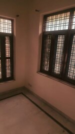 1 Rk  250 Sq.Ft. Builder Floor in Sector 23