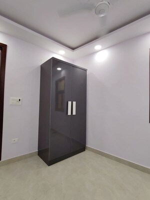 Room in 2 BHK Builder Floor at Govindpuri – for Rent