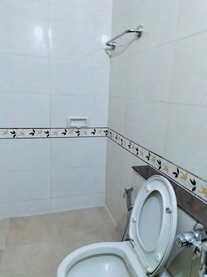 Bathroom in 3 BHK Apartment at K Raheja Heights, Malad East – for Rent