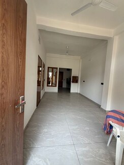 1.5 BHK Apartment For Rent in Gaur Yamuna City