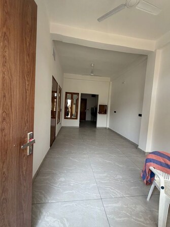 1.5 BHK Apartment For Rent in Gaur Yamuna City in Gaur Yamuna City, Greater Noida