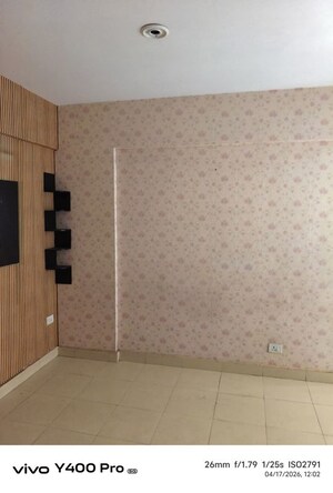 2 BHK Apartment For Rent in OP Floridaa, Sector 82