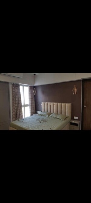 Bedroom in 2 BHK Apartment at Lodha Amara, Kolshet Road – for Rent