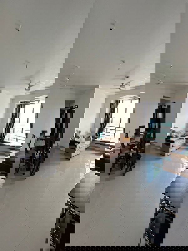 2.5 BHK + Store Room 1231 Sq.Ft. Apartment in Oberoi Realty Woods