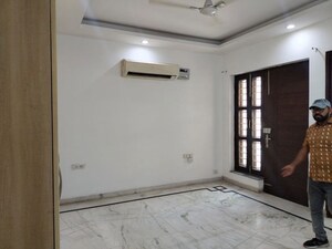 Room in 3.5 BHK Apartment at Unitech Fresco, Sector 50 – for Sale