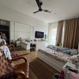 Bedroom in 4 BHK Builder Floor at Shashtri Nagar – for Rent