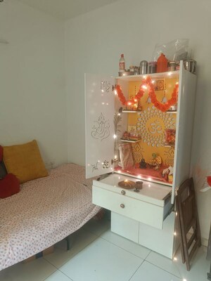 Furnished Amenities in 3 BHK Apartment at Gaur City-2, Gaur City 2 – for Rent