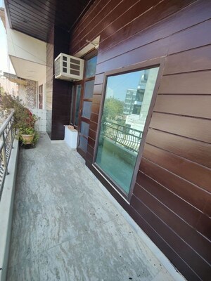 Balcony in 2 BHK Builder Floor at Sector 51 – for Rent