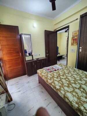 Bedroom in 2 BHK Builder Floor at Sector 51 – for Rent