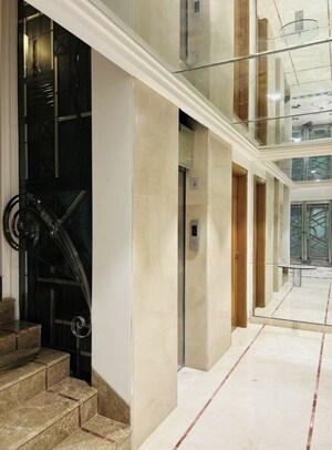 Building Lobby in 6+ BHK Villa at Juhu – for Sale