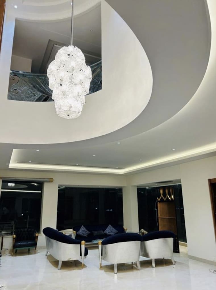 Team Area, juhu 6+ Bedroom 20000 Sq.Ft. Villa In Juhu Mumbai 10306910
