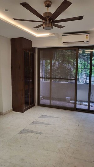 Room in 4 BHK Builder Floor at Greater Kailash – for Sale