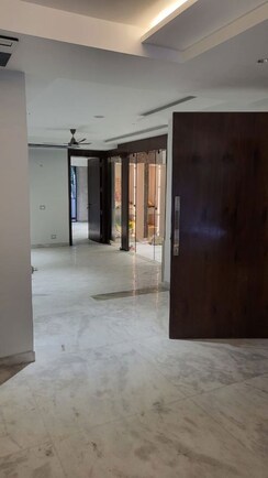 4 BHK + Servant Room Builder Floor For Sale in Greater Kailash