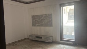 Room in 2 BHK Builder Floor at Sector 29 – for Rent