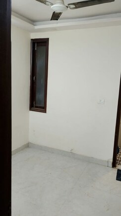 2 BHK Builder Floor For Sale in Uttam Nagar