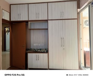 Room in 3 BHK Apartment at Emaar Palm Hills, Sector 77 – for Rent