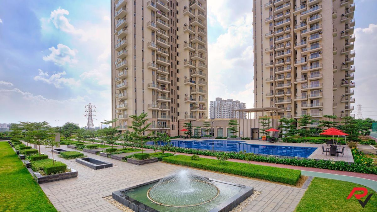 4 BHK + Extra Room 2200 Sq.Ft. Apartment in Experion 108 Heights