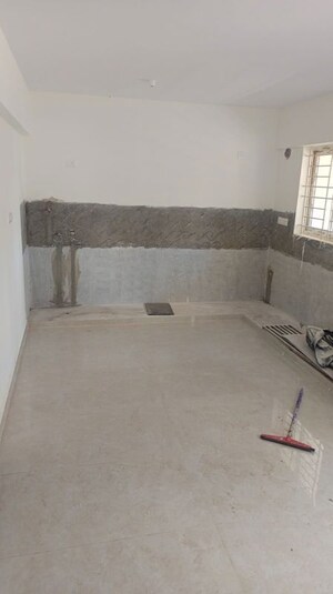 Room in 2 BHK Apartment at Jakkuru – for Sale