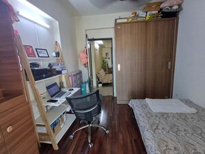 Team Area in 3.5 BHK Apartment at Paramount Floraville, Sector 137 – for Rent