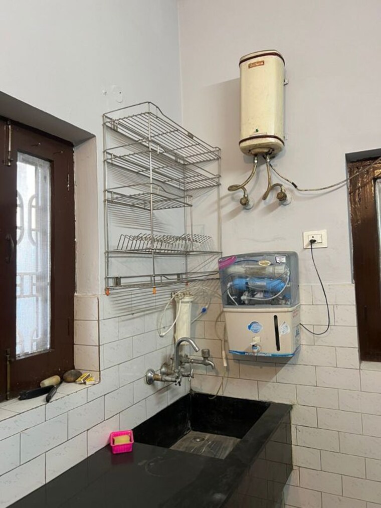 Kitchen, aman vihar 2 Bedroom 1500 Sq.Ft. Builder Floor In Aman Vihar Dehradun 10290005