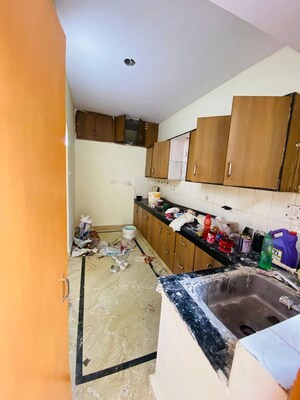 Team Area in 3 BHK Apartment at Vidya Sagar Apartments, Sector 6 Dwarka – for Rent