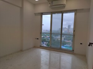 Room in 2 BHK Apartment at Sunteck City Avenue 1, Goregaon West – for Rent